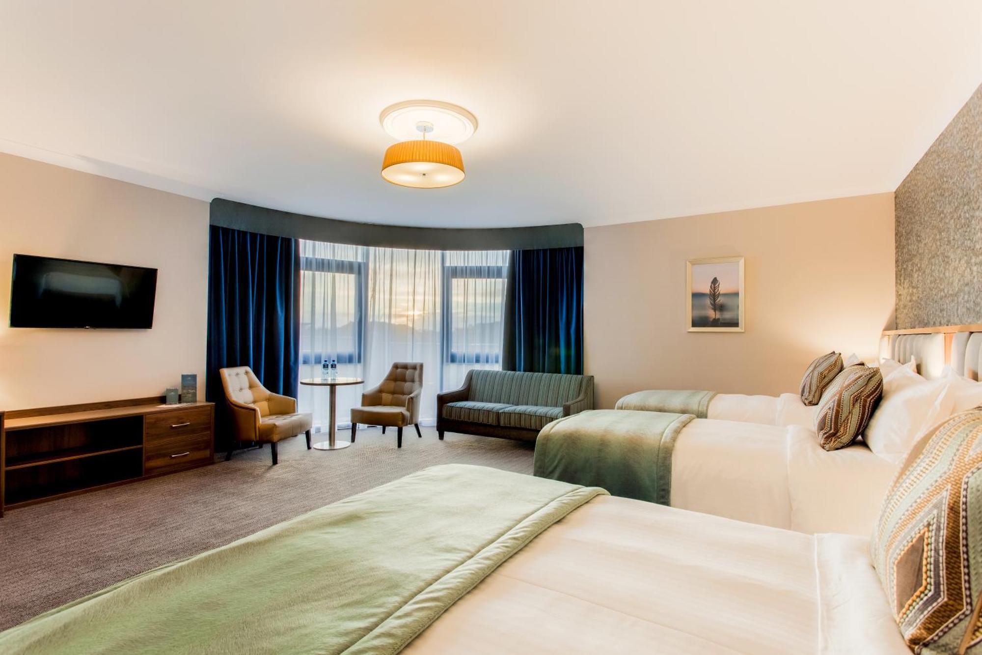 Amber Springs Hotel Горі Екстер'єр фото