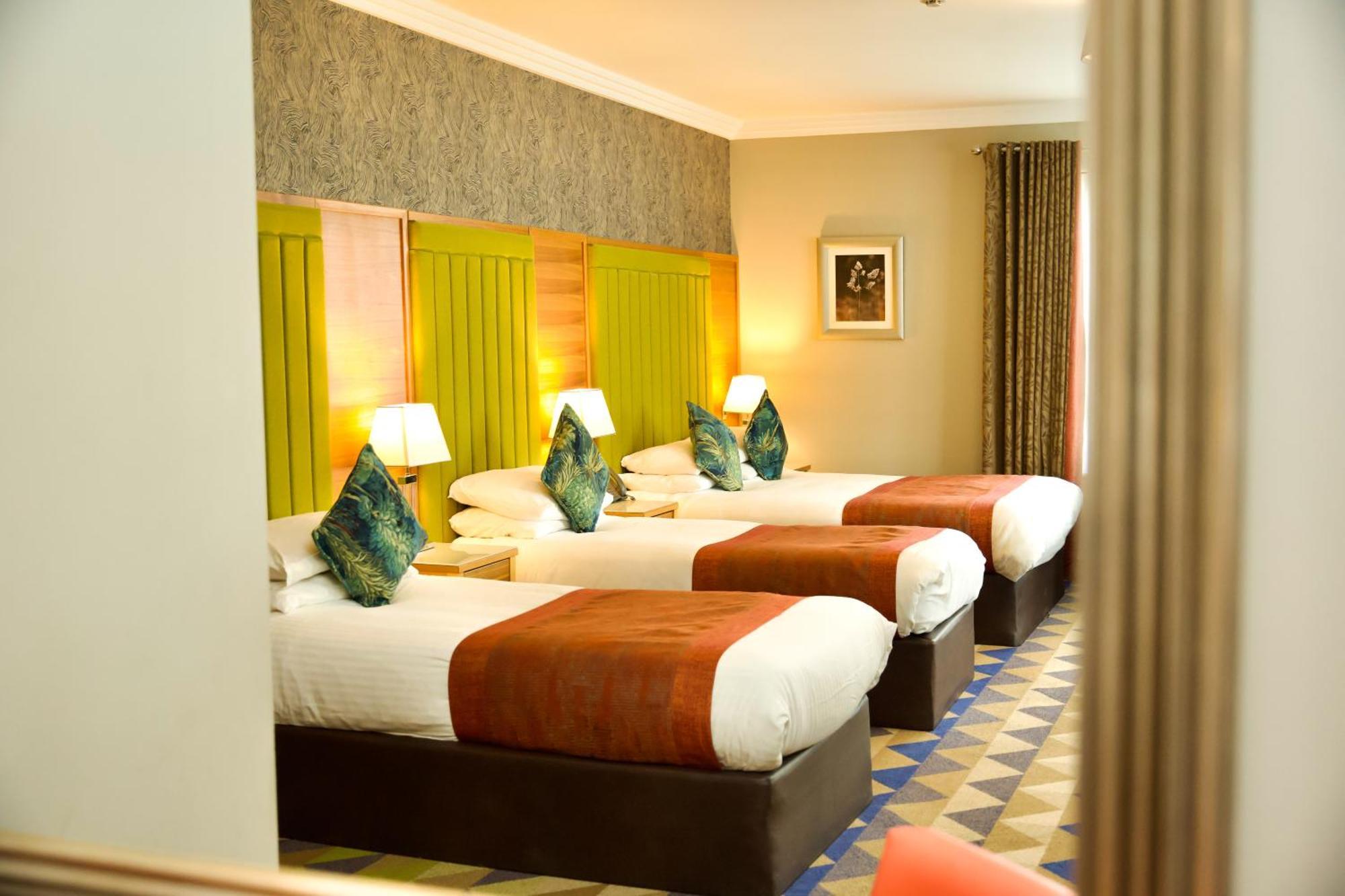 Amber Springs Hotel Горі Екстер'єр фото