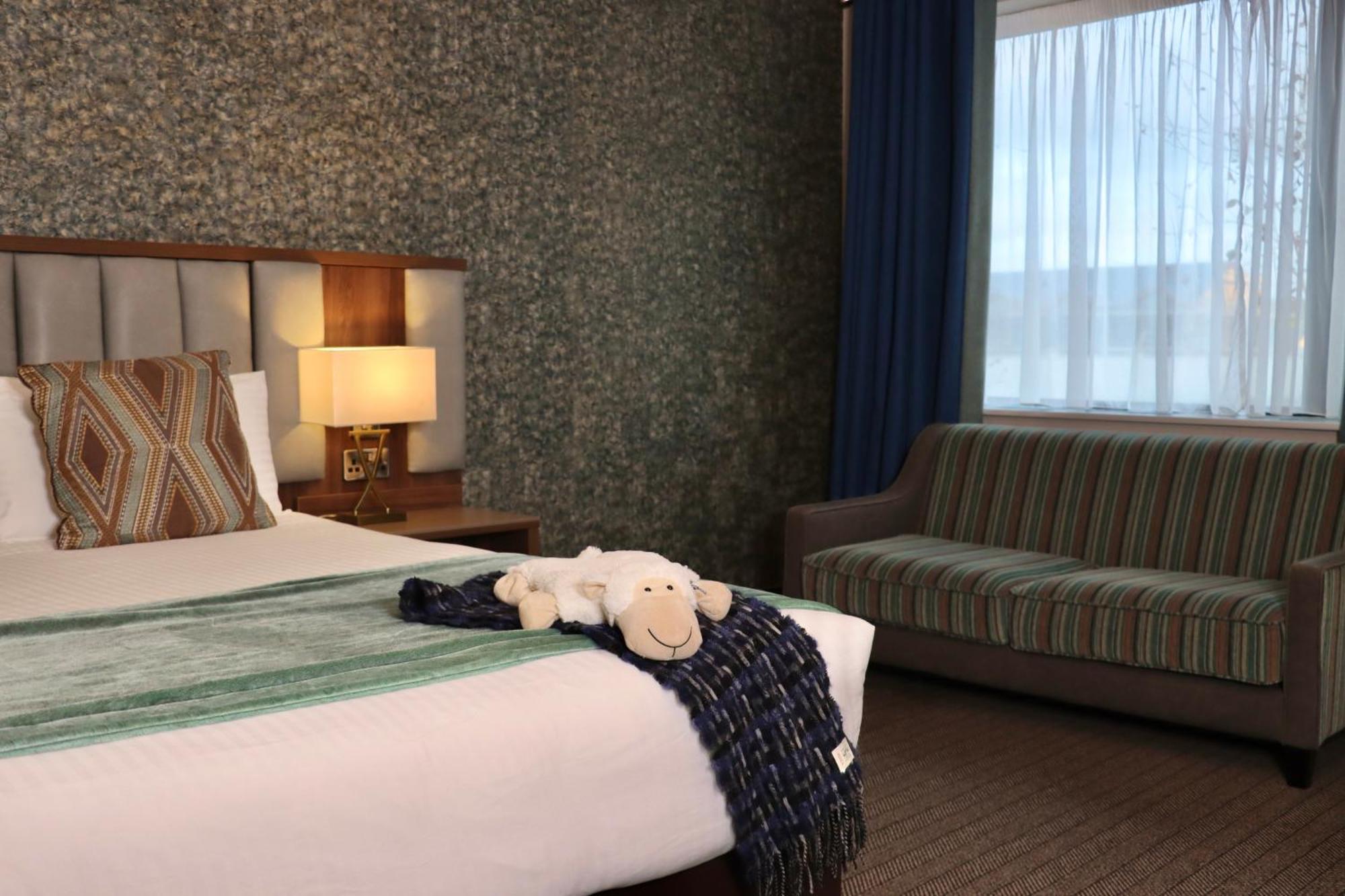 Amber Springs Hotel Горі Екстер'єр фото