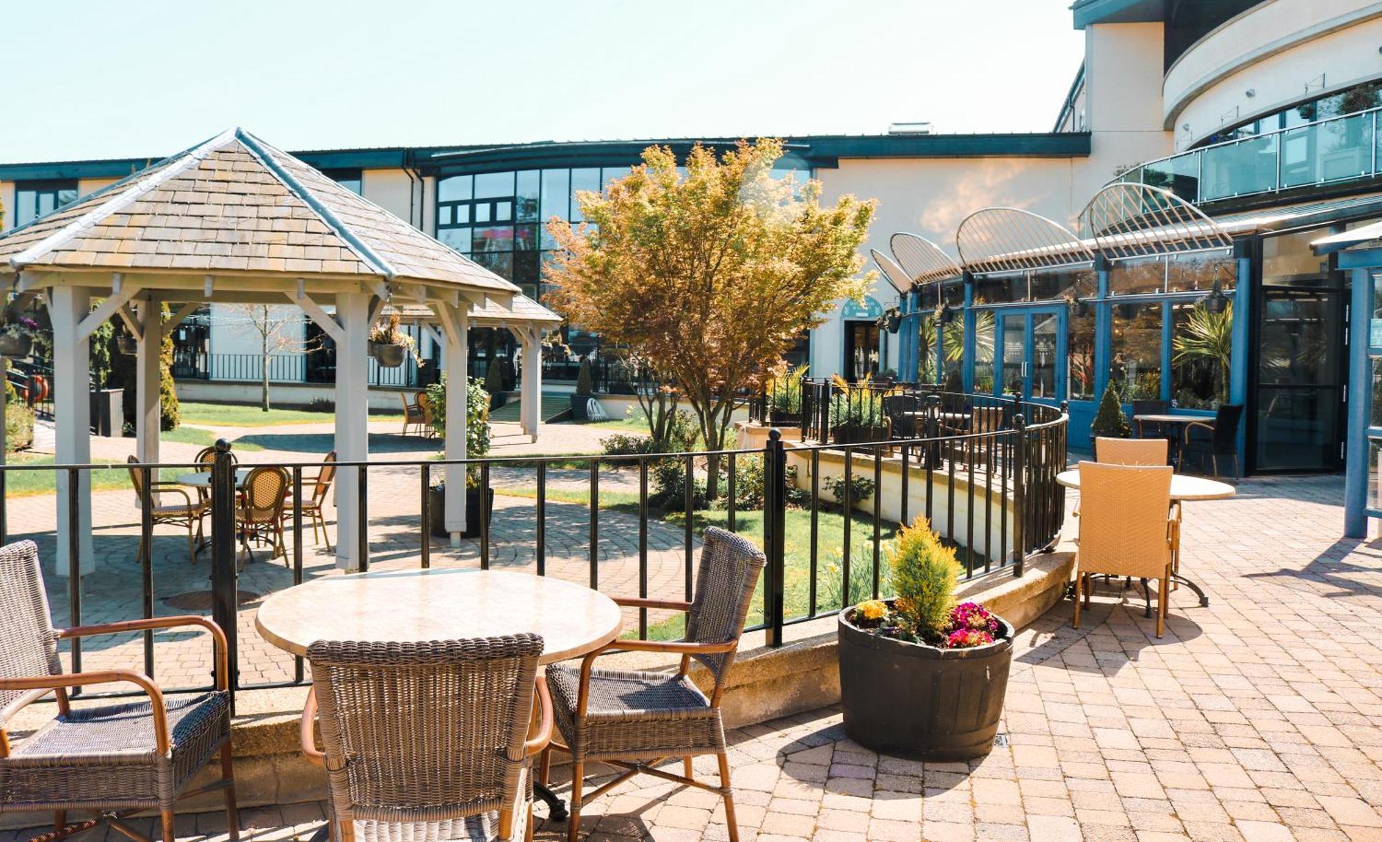 Amber Springs Hotel Горі Екстер'єр фото