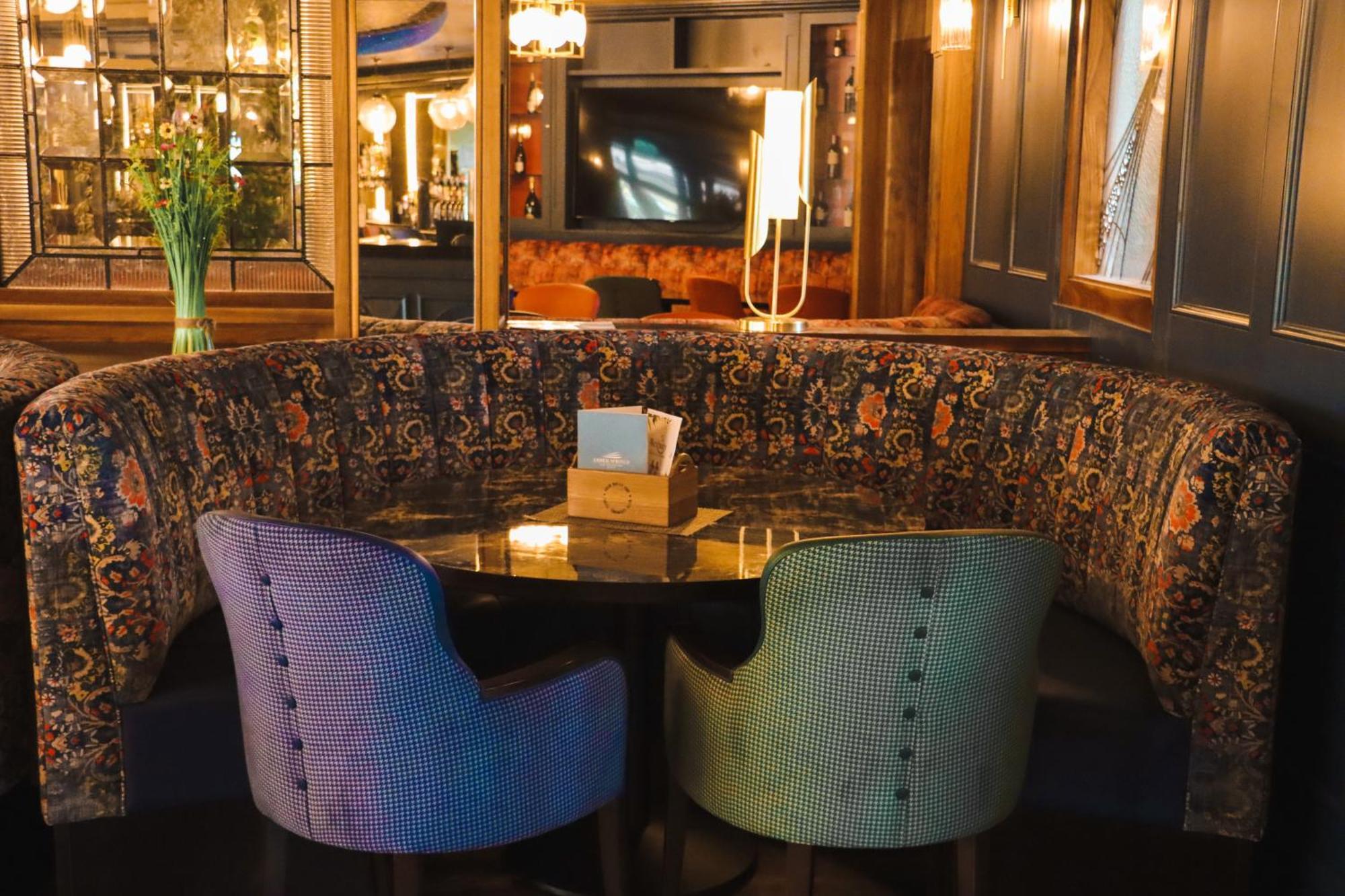 Amber Springs Hotel Горі Екстер'єр фото