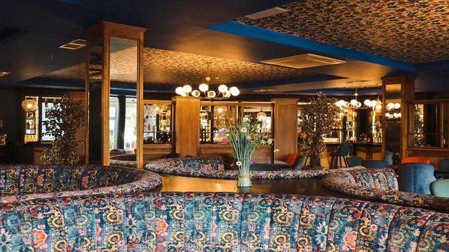 Amber Springs Hotel Горі Екстер'єр фото